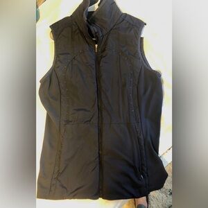 Lululemon Run For The Cold Vest. Dark blue